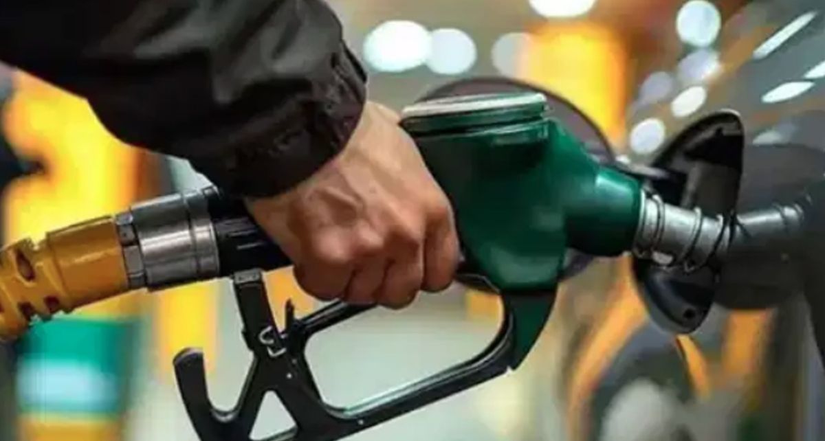 Akaryakıta Dev Zam: Motorin Tarihinde İlk Kez 60 TL'yi Aştı