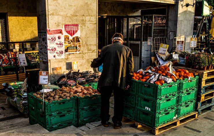 Sefalet endeksinde zirveyiz