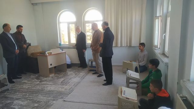 Diyanet İşleri Başkanlığı Müşaviri Kilis'teki Hafızlık Kur'an Kursunu Ziyaret Etti