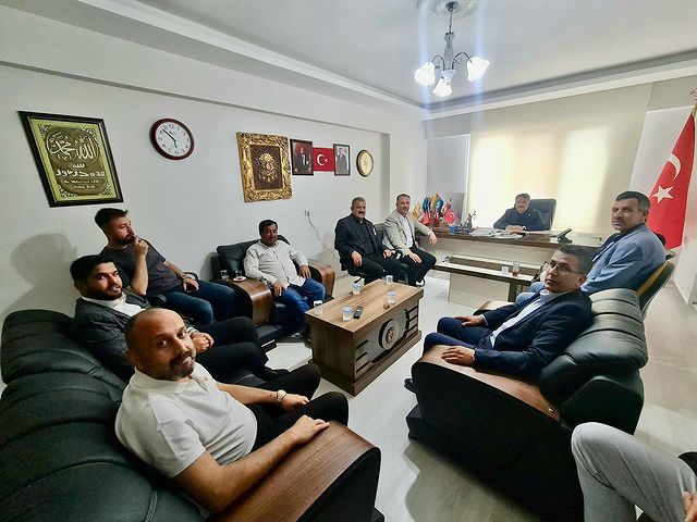 AK Parti Adıyaman Milletvekili Mustafa Alkayış, Gölbaşı İlçesi'nde Esnafları Ziyaret Etti