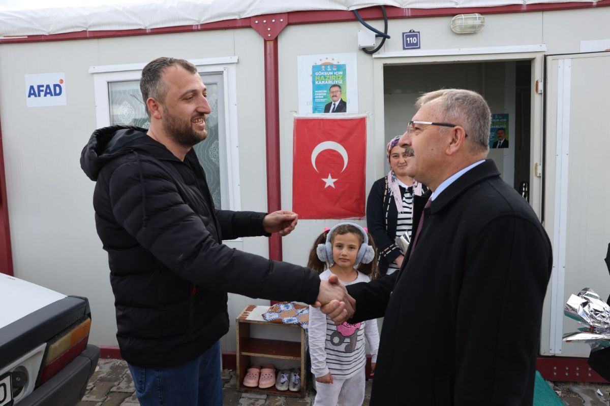 Göksun Belediye Başkanı Mahalle Sakinleriyle Buluştu ve Gelecek Projeleri Hakkında Bilgi Verdi