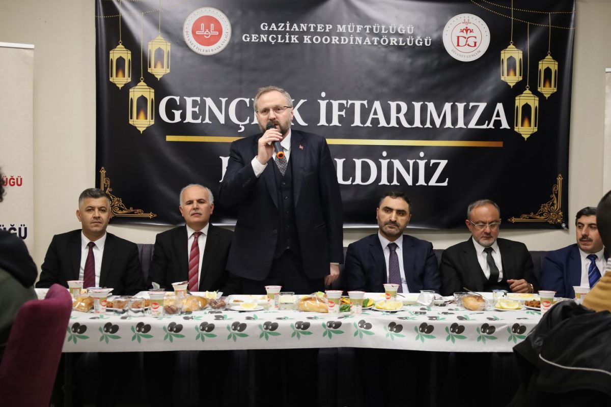 Gaziantep'te Üniversite Öğrencilerine Özel İftar Programı Düzenlendi