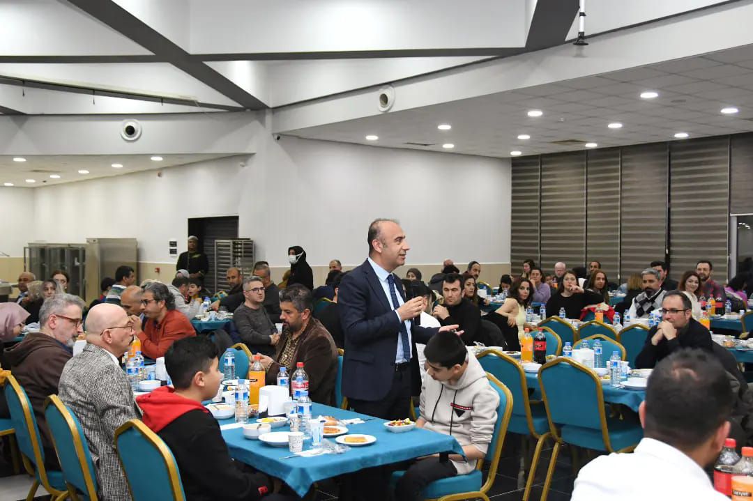 Adıyaman Üniversitesi Rektörü Prof. Dr. Mehmet Kelleş, Sağlık Çalışanlarını Onurlandırdı