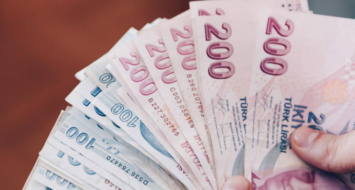 Memurlara Yılda İki Asgari Ücret İkramiye Teklifi Meclis'te