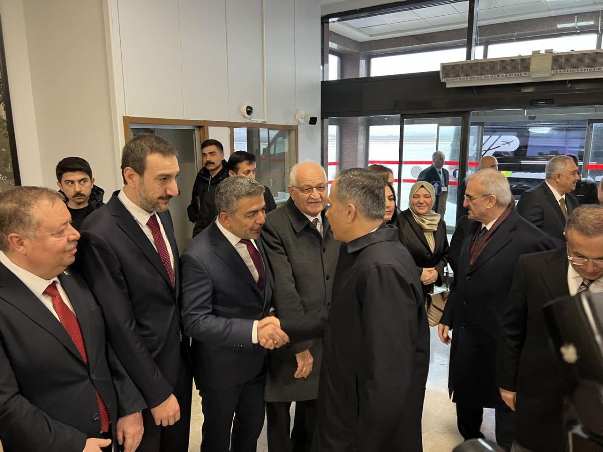 İçişleri Bakanı Ali Yerlikaya, Kilis'i ziyaret etti ve güvenlik tedbirleri inceledi