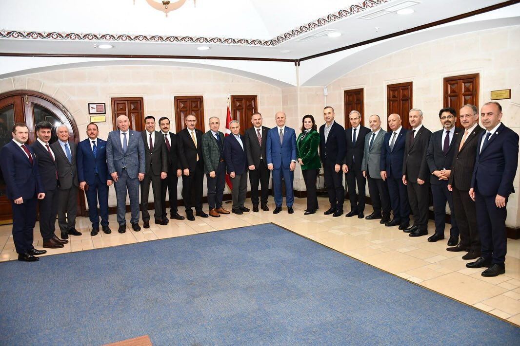 Yükseköğretim Kurulu Başkanı, depremzedelere yönelik iftar yemeği düzenlediği toplantıda önemli adımlar attı.