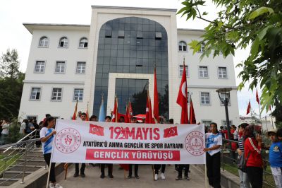 19 MAYIS ATATÜRK'Ü ANMA GENÇLİK VE SPOR BAYRAMI İLÇEMİZDE COŞKUYLA KUTLANDI