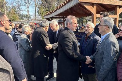 Gaziantep Milletvekili, Mehmet Eyüp Özkeçeci Ticaret Bakanı Ömer Bolat'ın babasının taziye ziyaretine katıldı.