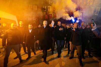 Gaziantep İslahiye'de AK Parti Seçim Koordinasyon Merkezi açıldı.