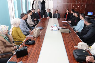 Göksun Belediye Başkanı ve İlçe Milli Eğitim Müdürü, Nevzat Pakdil Yatılı İlköğretim Okulu'nu ziyaret etti.