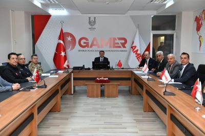 Vali Şıldak, Şanlıurfa'da seçim güvenliği için tedbirleri takip ediyor.