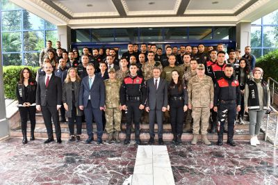 Vali Şıldak, Şanlıurfa'da Polis Haftası'nı kutladı.