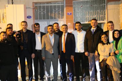 Ak Parti Kilis Belediye Başkan Adayı Reşit Polat, Hane Ziyaretleri Kapsamında Yıldız ve Erkoç Ailelerinin Evine Konuk Oldu