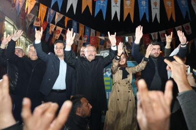 Göksun Belediye Başkanı Hüseyin Coşkun Aydın, yerel toplumun desteğiyle seçim çalışmalarına devam ediyor.