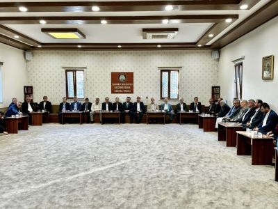 AK Parti, Şehitkamil İlçe Yönetimi ve Meclis Üyeleri, Eski Refah Partisi İl Başkanı Salman Çalışkan’ın Vefatıyla Ailenin Başına Geçti.