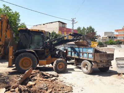 Nizip Belediyesi, Yol Yapım ve Onarım Çalışmalarını Sürdürüyor