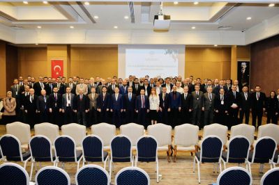 Kilis İl Sağlık Müdürlüğü Ankara'da düzenlenen afet ve acil durumlarda personel planlama çalıştayına katıldı.