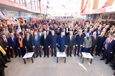 Kahramanmaraş'ta yoğun katılımlı bir seçim ofisi açıldı