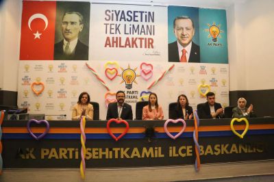 AK Parti Yetkilileri, 