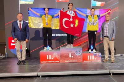 Avrupa Bilek Güreşi Şampiyonası'nda Türk Sporcuları Gururlandırdı