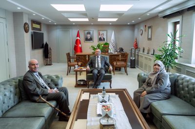 Gaziantep Valisi, Şehit Mehmet Özen'in ailesini kabul etti.