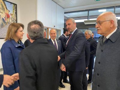 Gaziantep İlçesinde Belediye Başkanı, Eski Adalet Bakanını Ağırladı