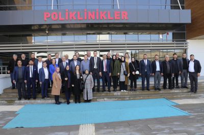 AK Parti Kilis İl Başkanı Serhan Diyarbakırlı, Kilis Ağız ve Diş Sağlığı Merkezi'ni ziyaret etti